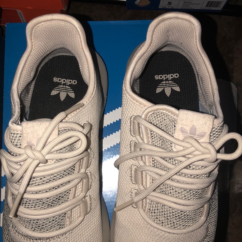 *SOLD* Adidas Tubular GS - Picture 3 of 5